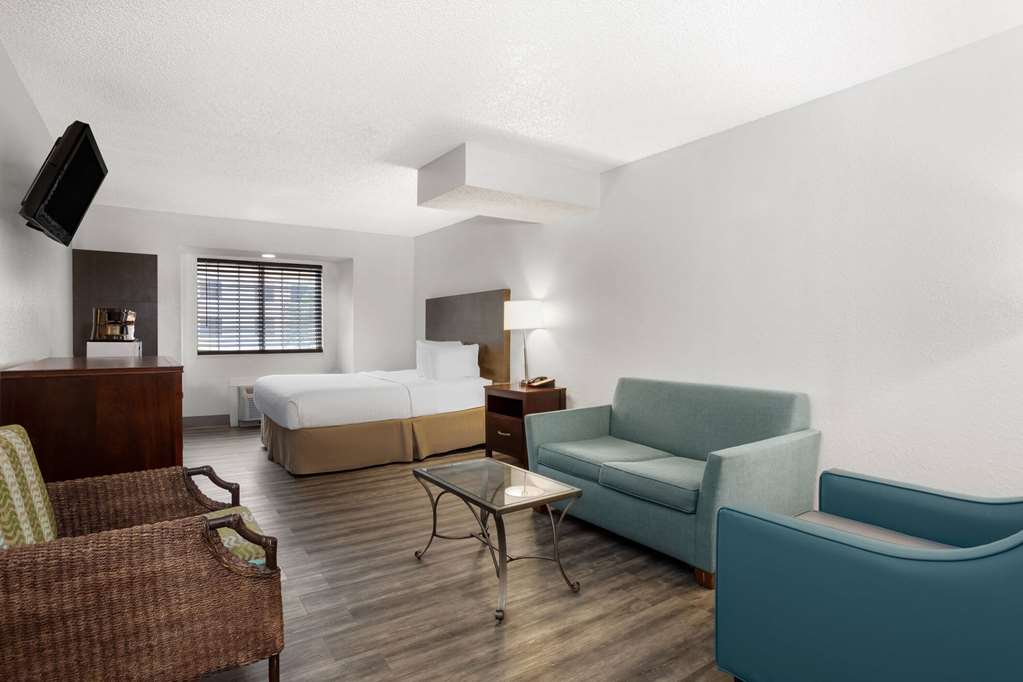 Baymont by Wyndham Orlando International Dr Universal Blvd - photo 14