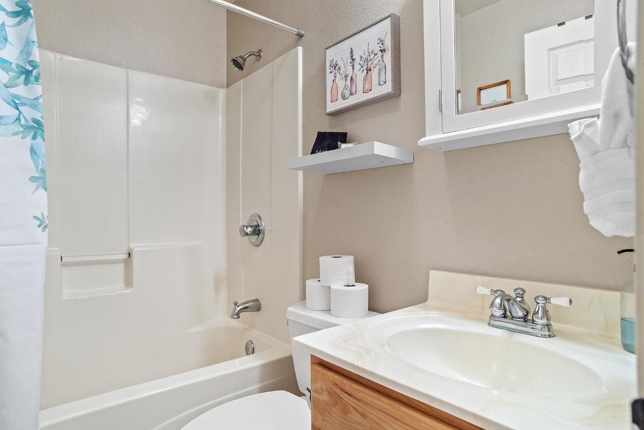 Elk Ridge Fire Place Custer in Custer, United States