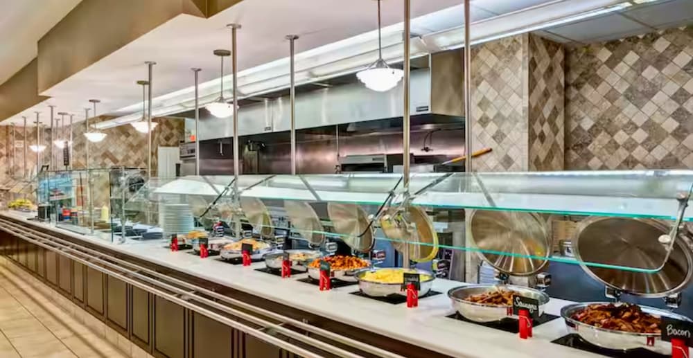 Embassy Suites by Hilton Fort Myers Estero - photo 46