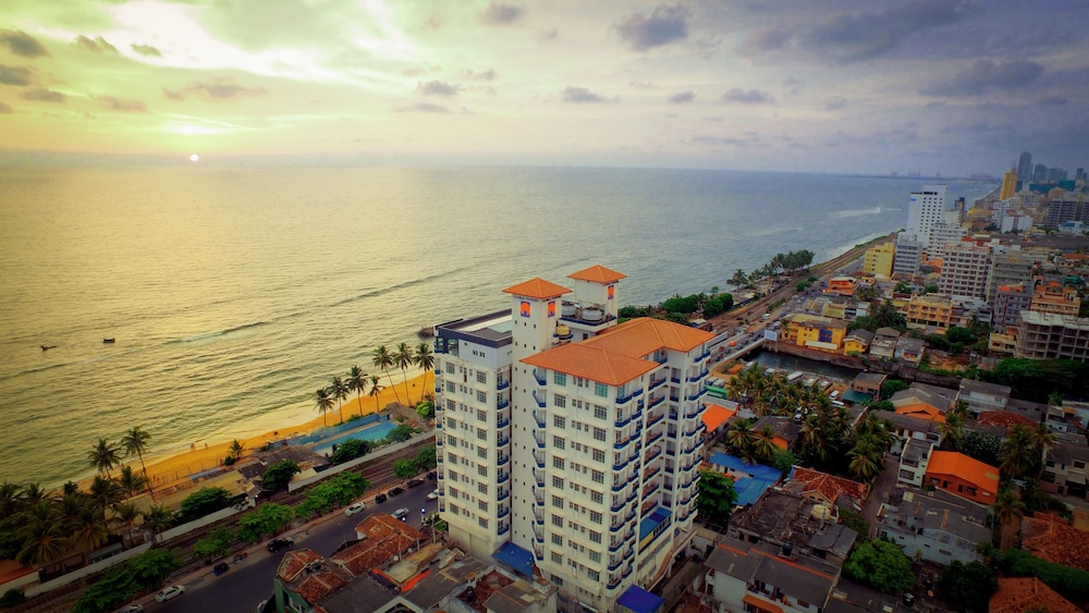 Global Towers Hotel & Apartments in Colombo, Sri Lanka