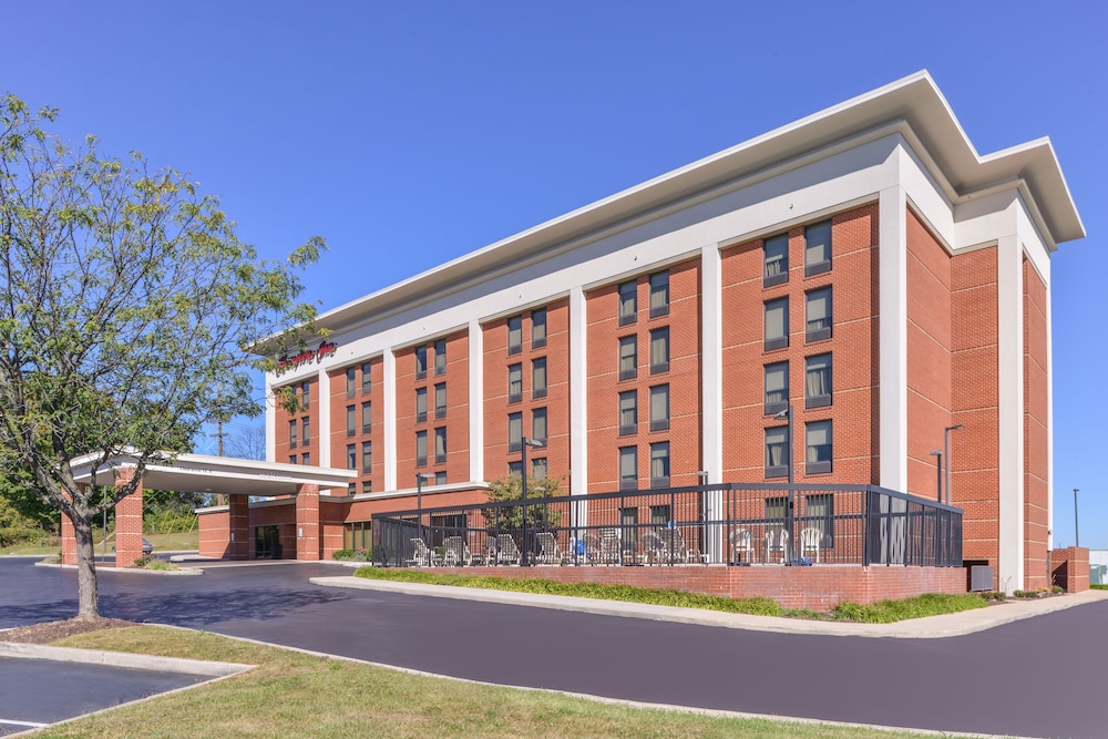 Hampton Inn Martinsburg - photo 49