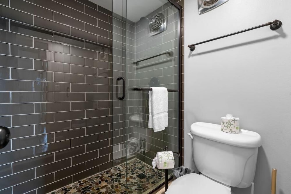 Edgewater 41 - photo 16
