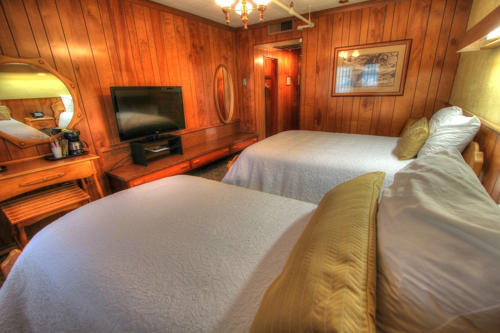 The Historic Gatlinburg Inn - photo 17