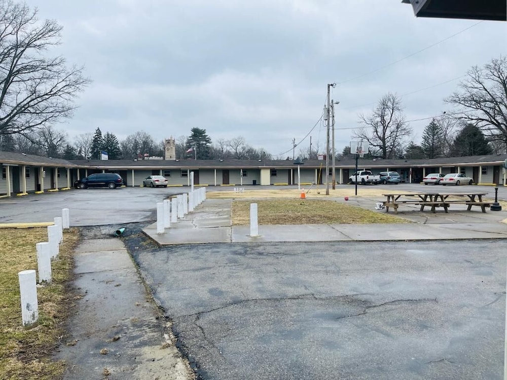 Woodridge Motel - photo 13