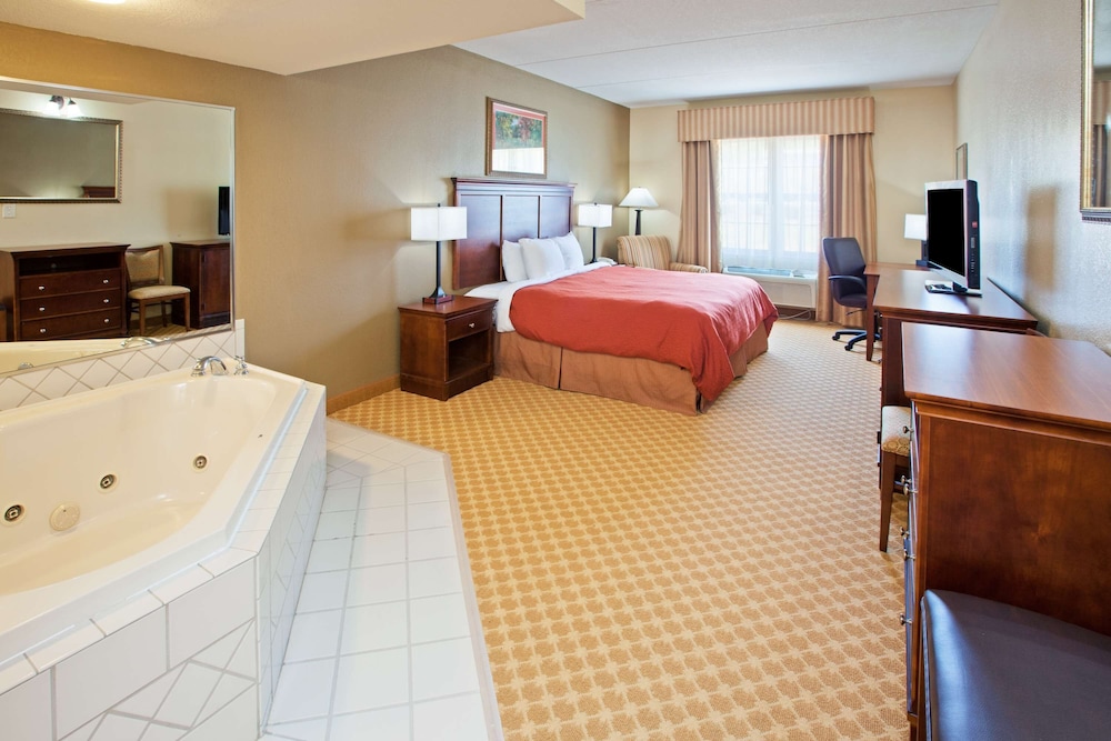 Travelodge by Wyndham Knoxville West - photo 16