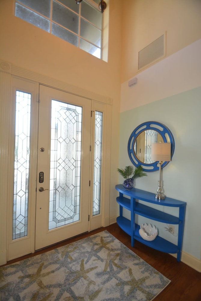 Ocean View Paradise Steps away from the Beach Will Accommodate Up To 10 People including 1 3 Fa - photo 7