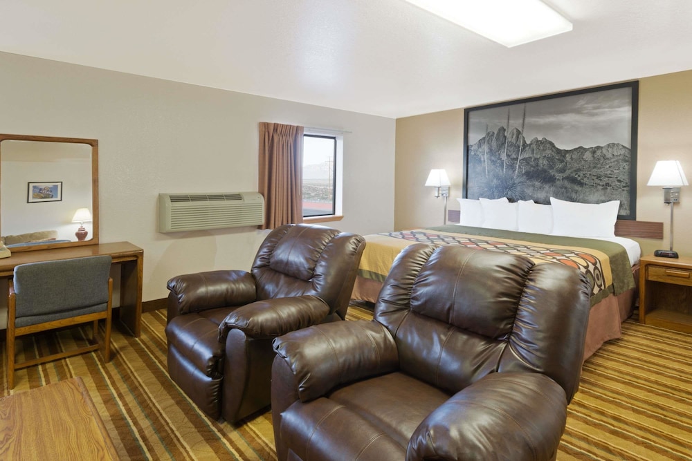 Super 8 by Wyndham Las Cruces White Sands Area - photo 6