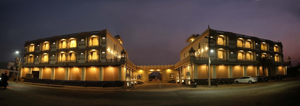 Hotel Neva Ji Palace in Kota, India
