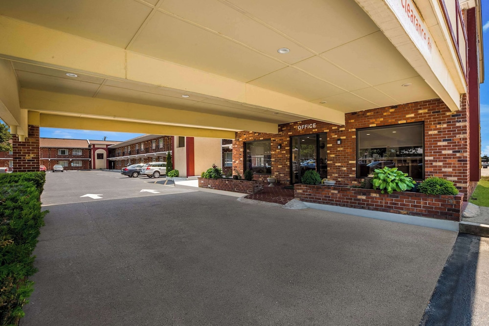 Suburban Studios Millville - photo 23