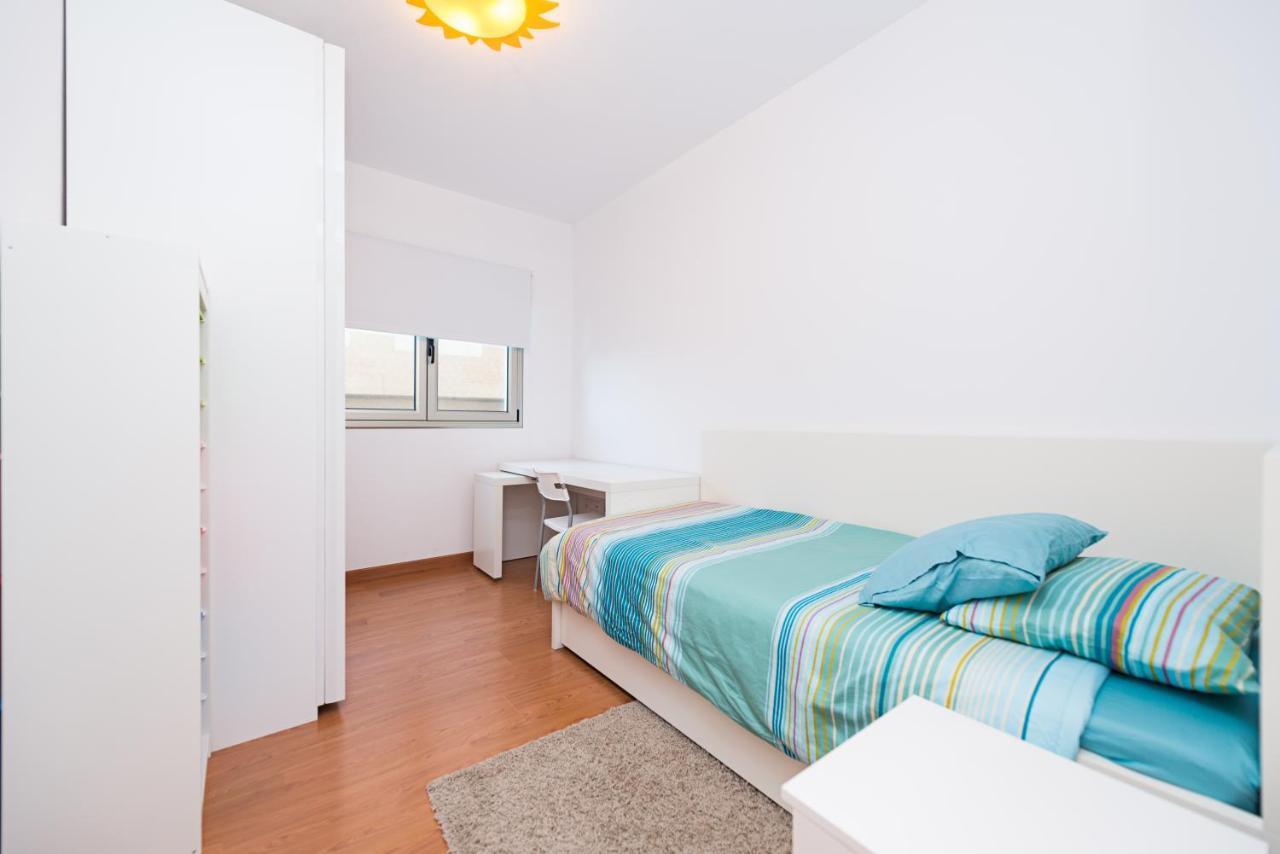 Alojamiento En Primera Linea de Playa En Arinaga — hotel in Aguimes