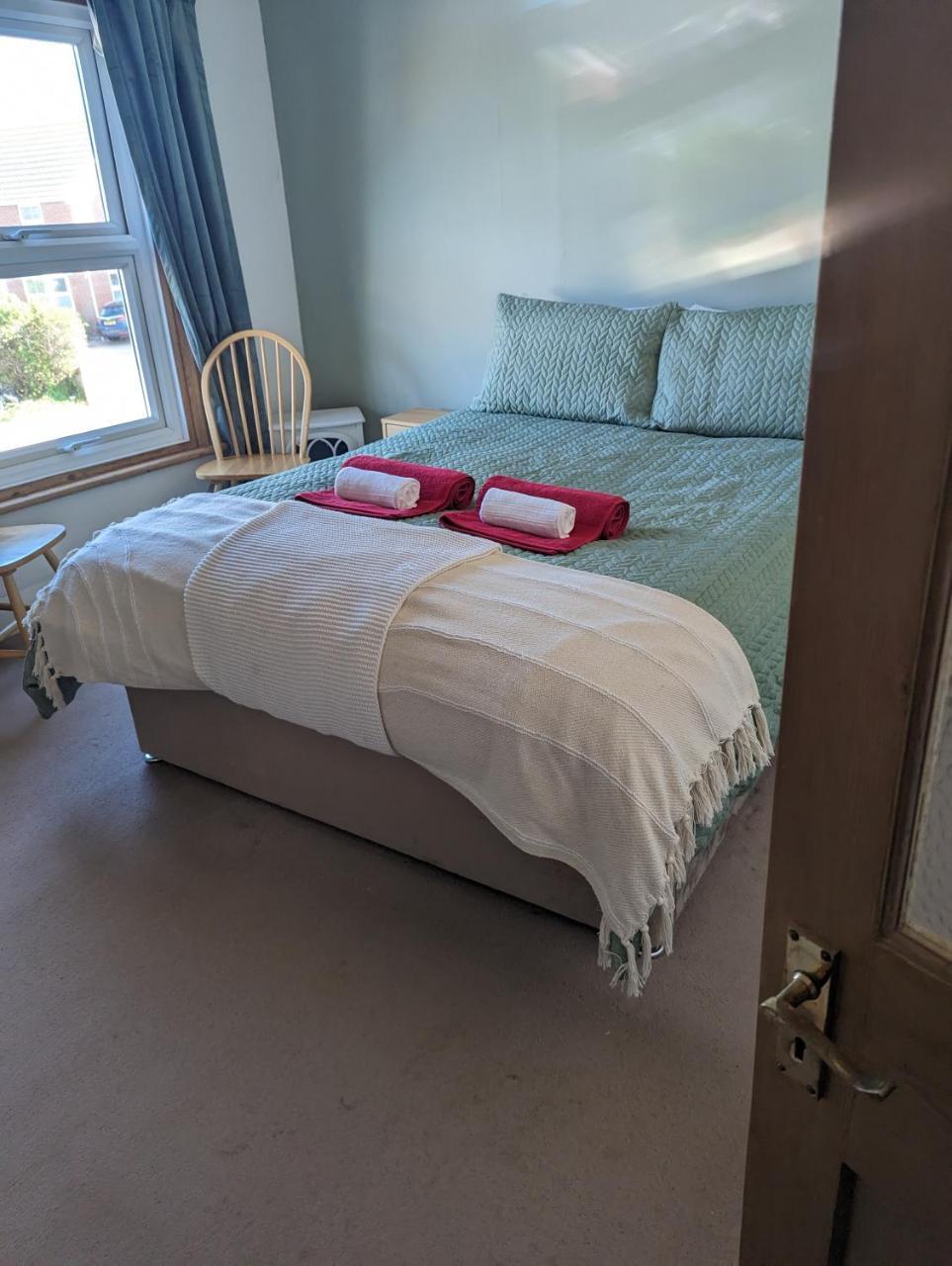 Beach Walk Cottage — 4-Star Luxury Hotel in Walton-On-The-Naze, United Kingdom