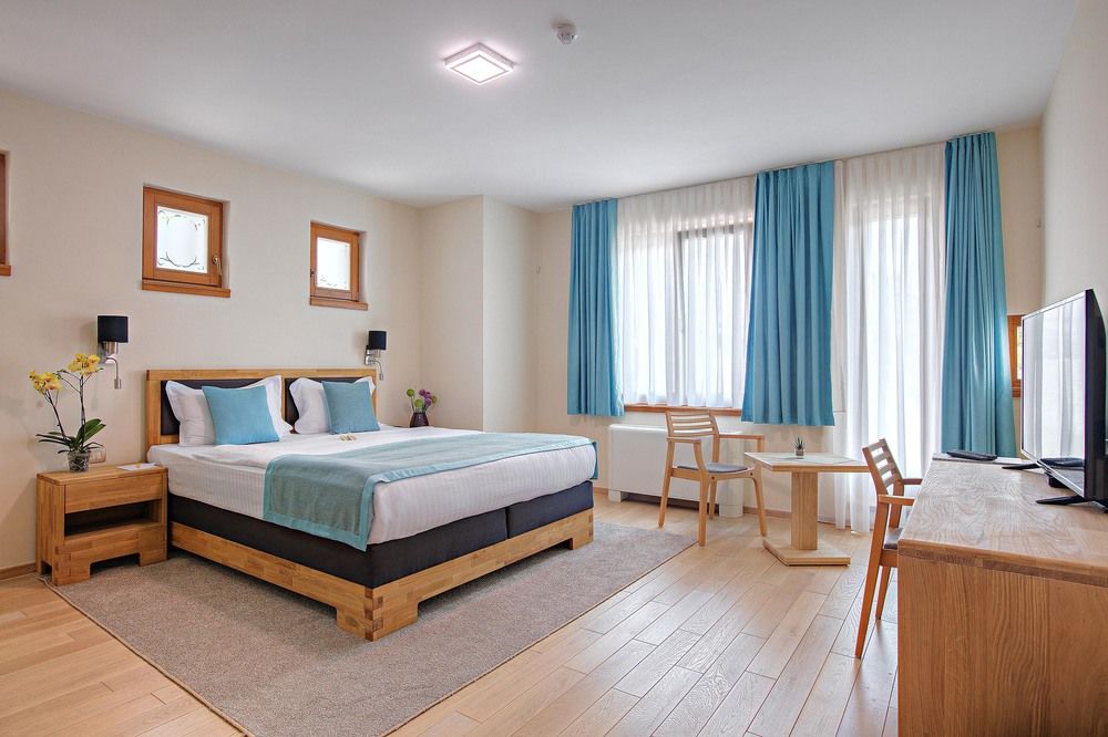 Hotel Aziza — 4-Star Luxury Hotel in Sarajevo, Bosnia and Herzegovina