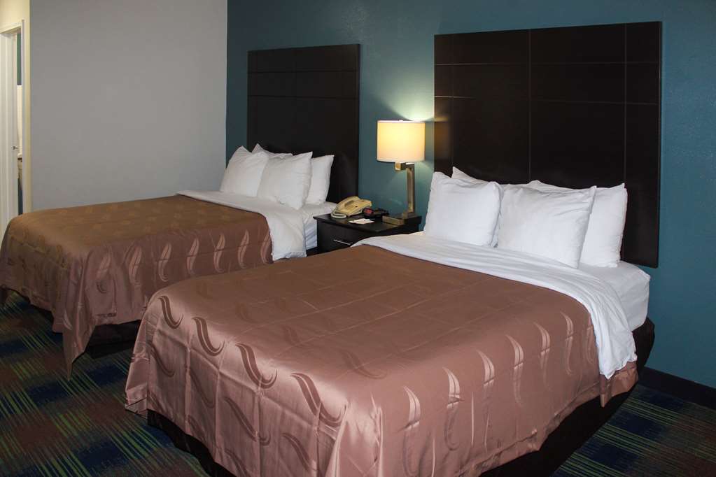 Quality Inn North Vernon near Hwy 50 - photo 9