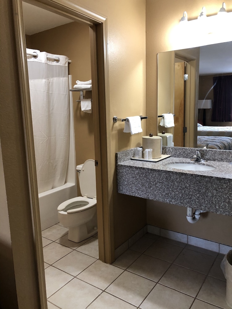 Caronoda Motel - photo 17