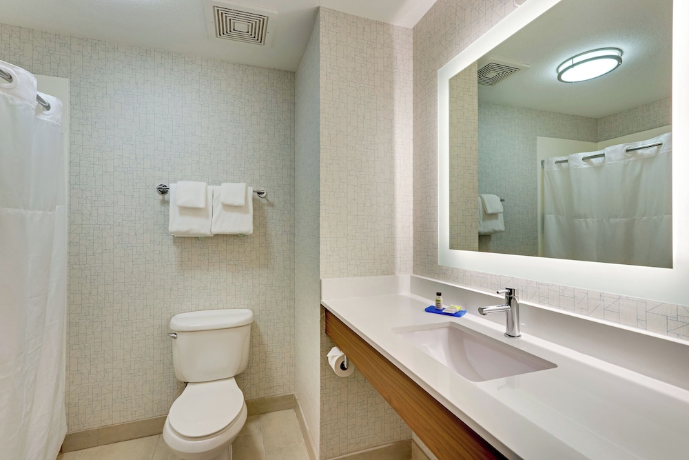 Holiday Inn Express Hotel & Suites Weatherford by IHG - photo 41