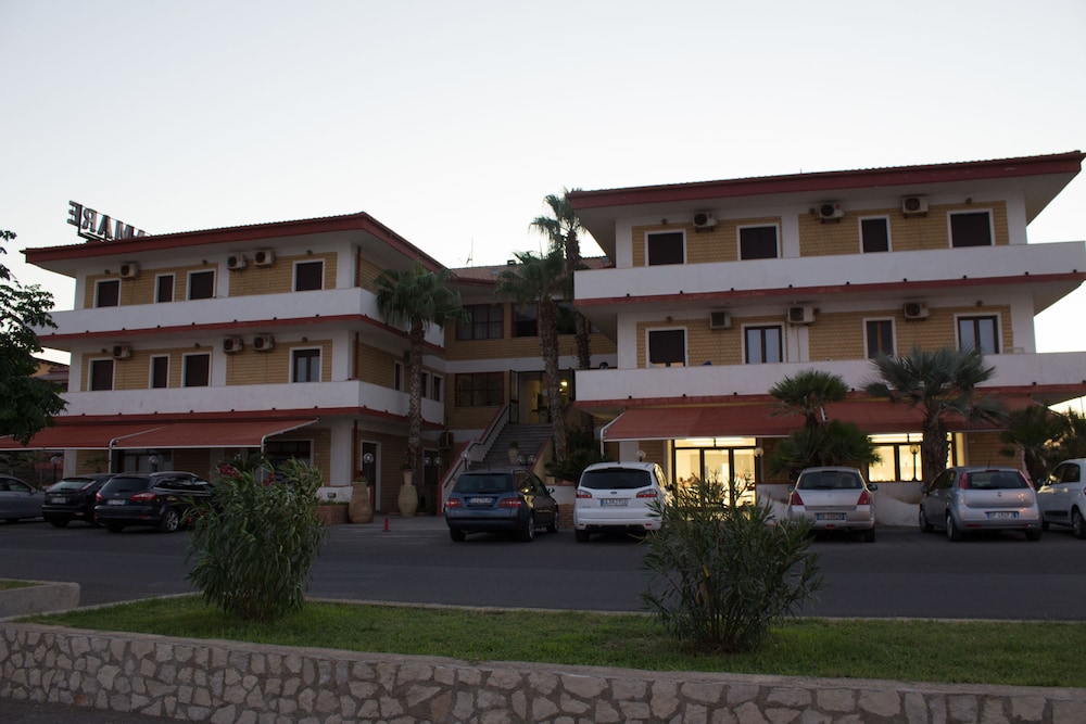 Miramare - carbon neutral hotel in Ciro Marina