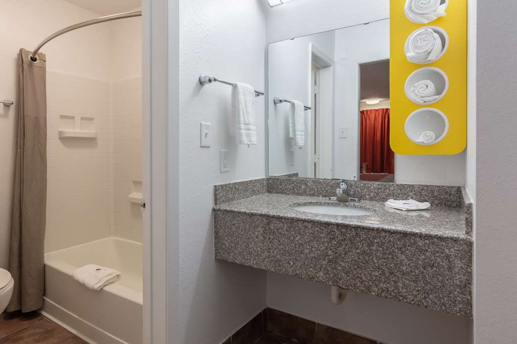 Motel 6 Bryan TX University Area - photo 22