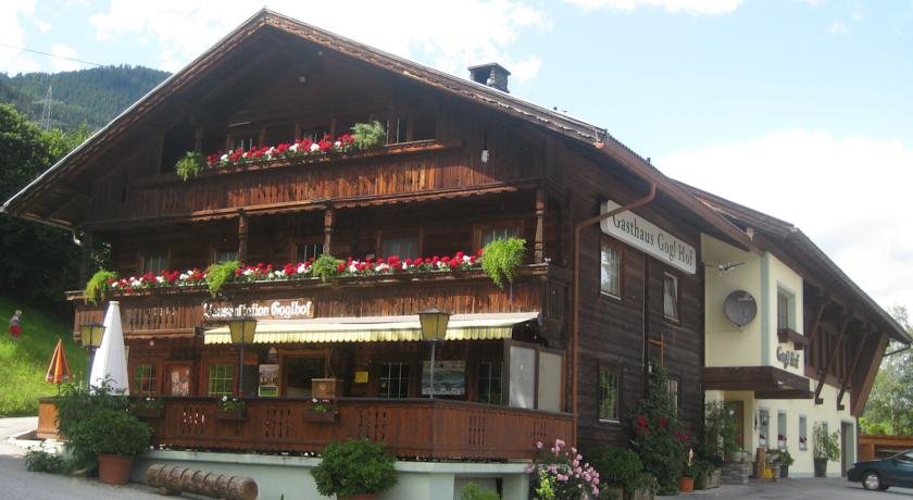 Gasthaus Goglhof — 4-Star Luxury Hotel in Fuegenberg, Austria