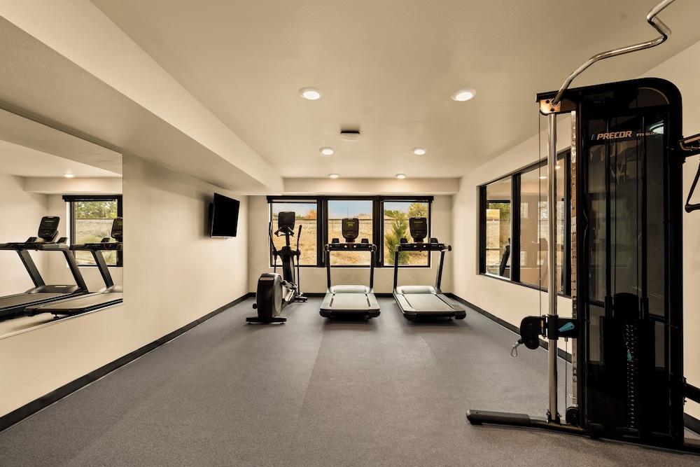 LivAway Suites Tri Cities Richland - photo 30