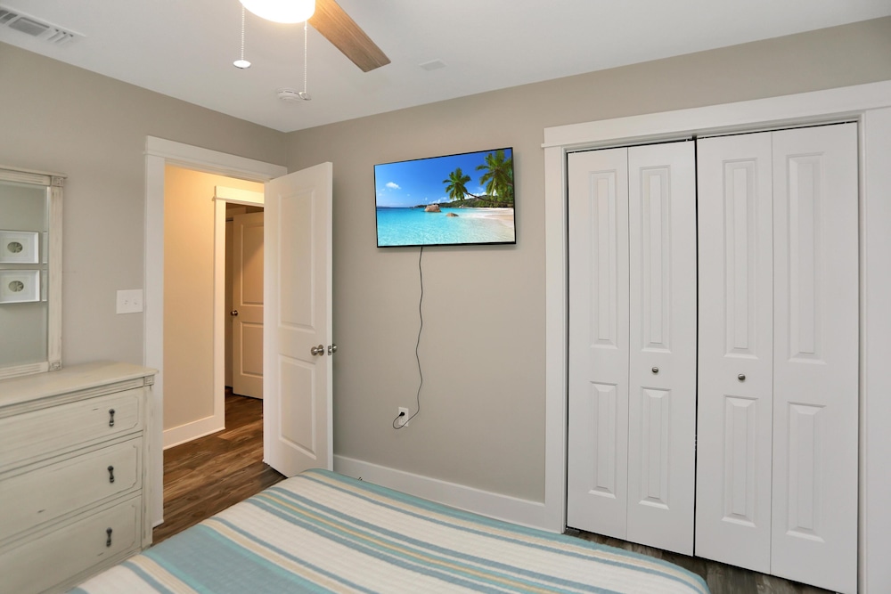 Anchored Inn by Pristine Properties Vacation Rentals — 4-Star Luxury Hotel in Port Saint Joe, United States