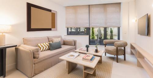 Homeclub Tu Escapada Exclusiva En Bernabeu III — 4-Star Luxury Hotel in Madrid, Spain