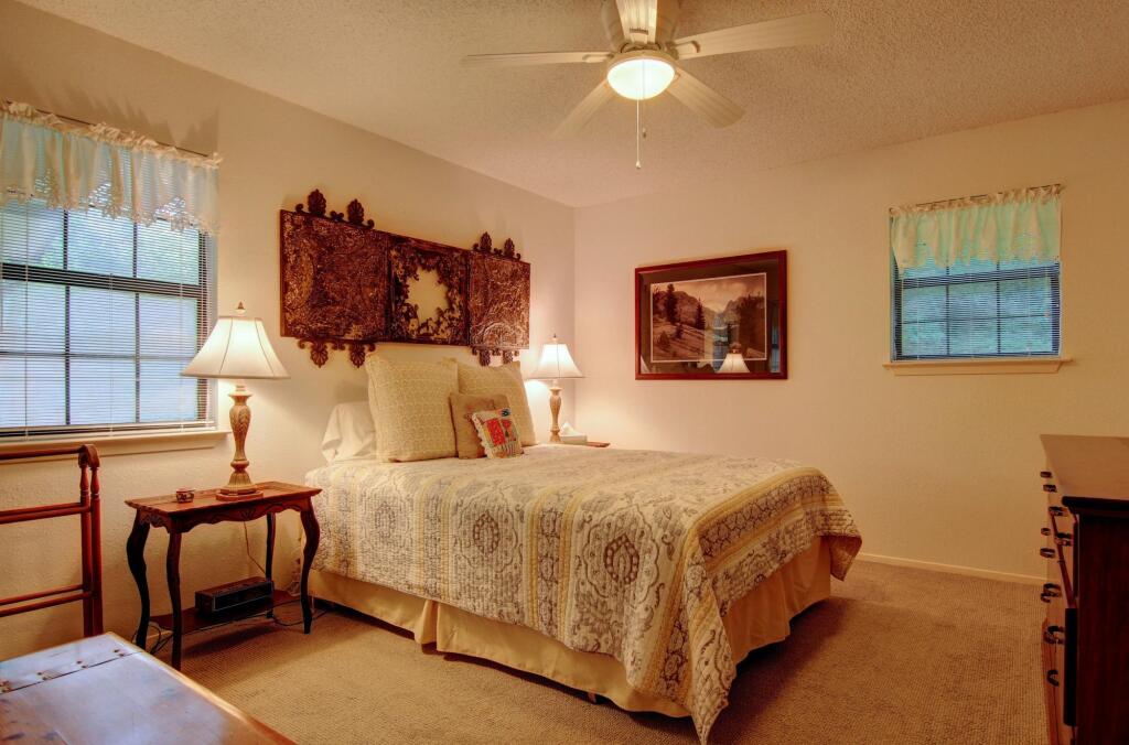 Leaning Oak Prd 923 - photo 5