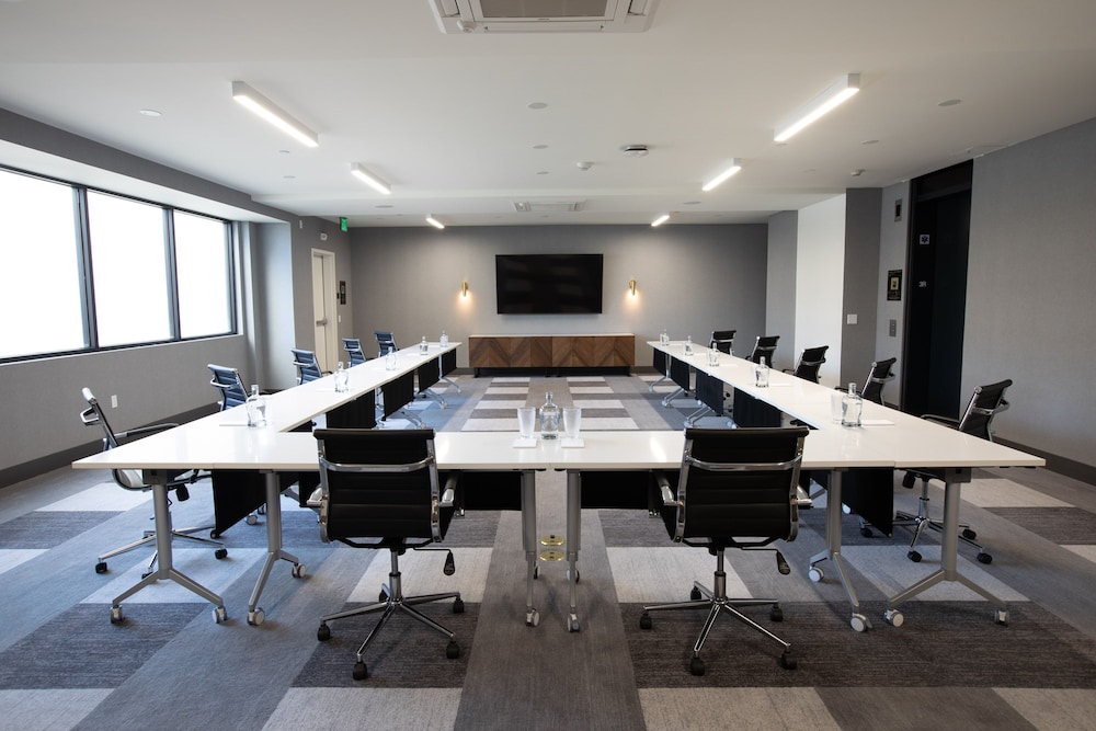 The Glenmark Glendale a Tribute Portfolio Hotel - photo 62