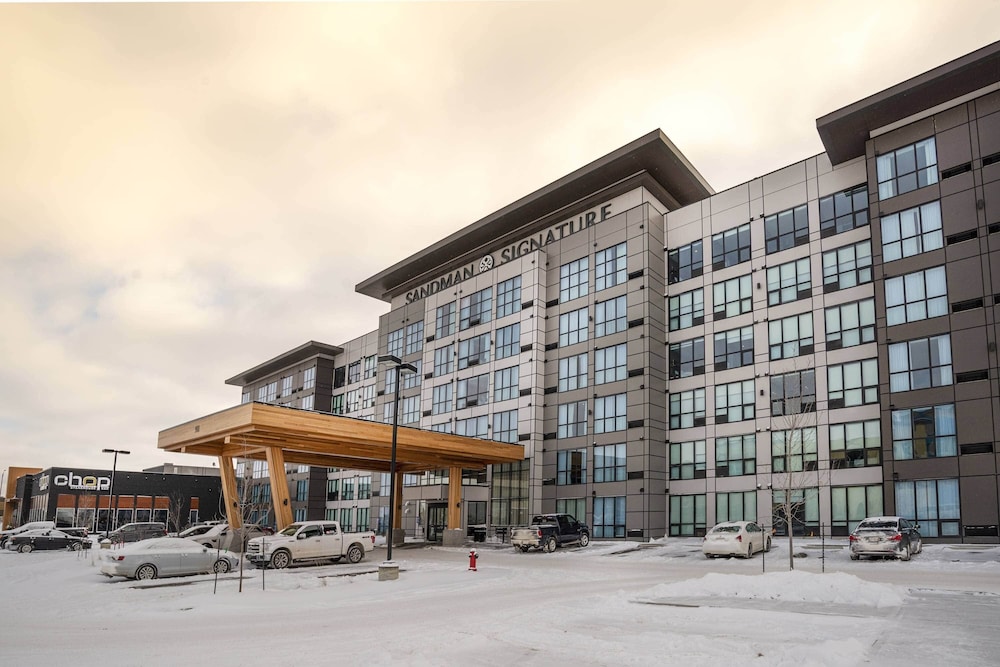 Sandman Signature Sherwood Park Hotel in Sherwood Park, Canada