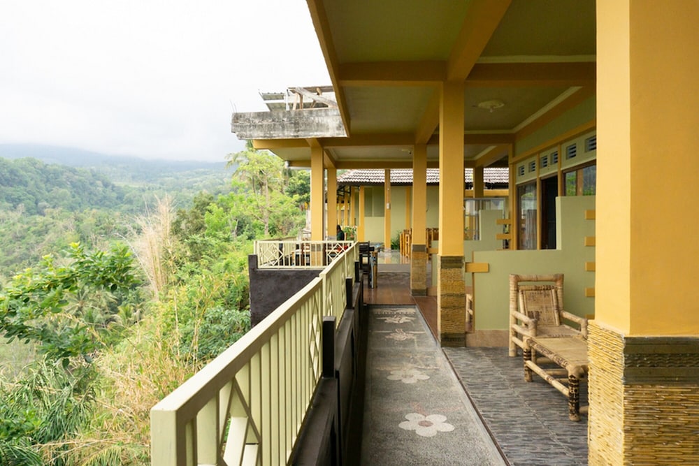Reddoorz Near Senaru Rinjani — Bayeuen