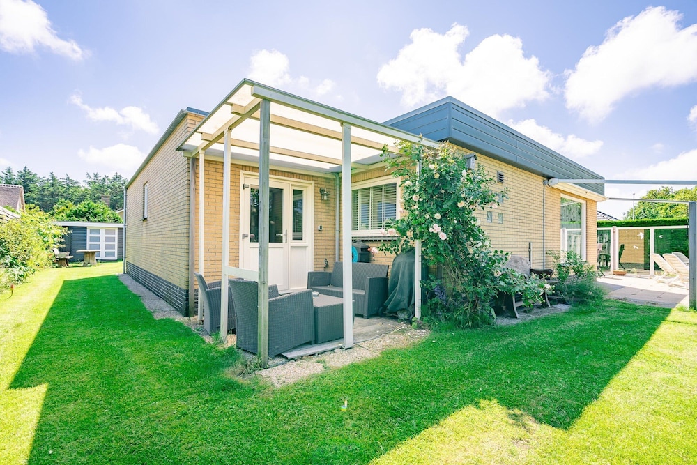 Orchismient 2 in De Koog, Netherlands