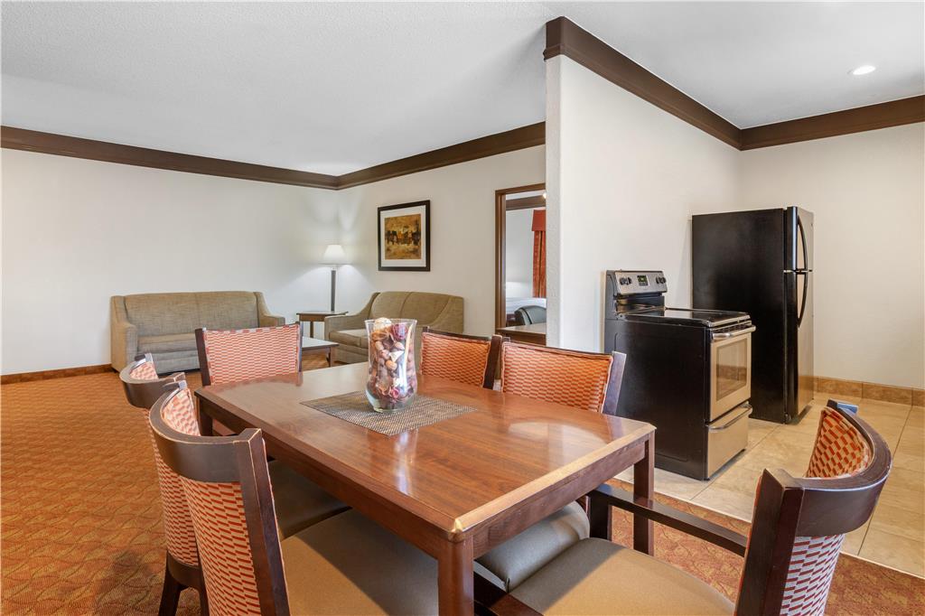 Best Western Tolleson Hotel - photo 10
