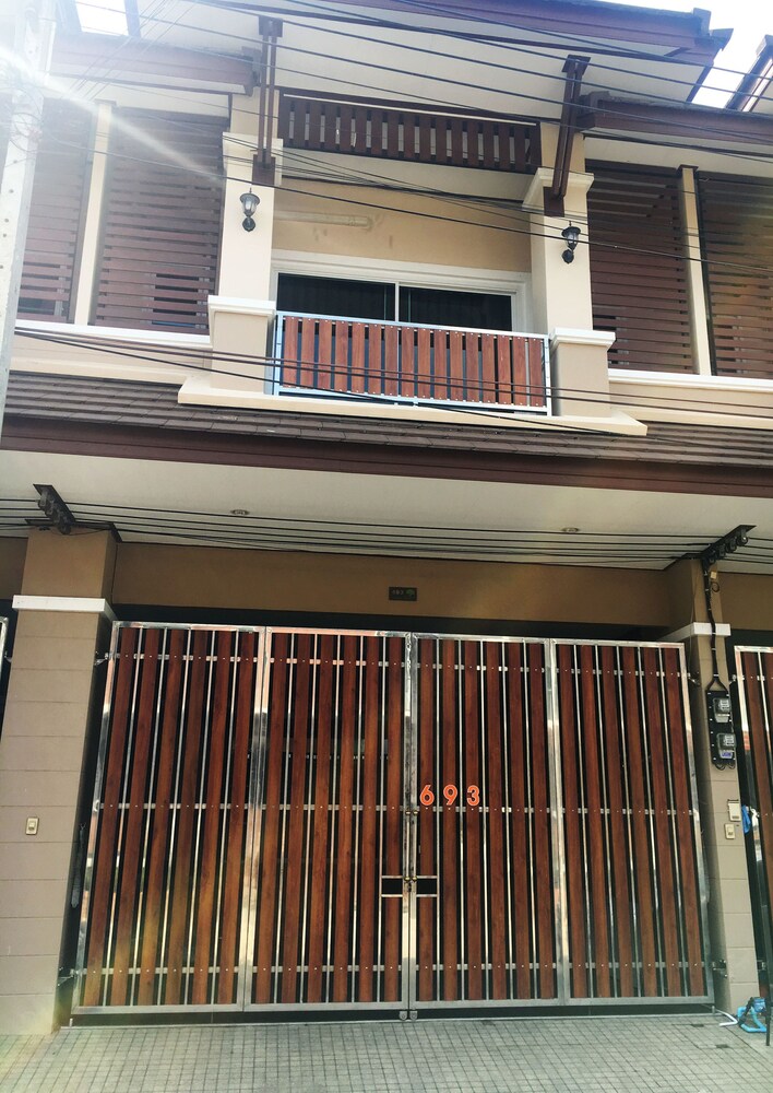 TAcozy693 — 4-Star Luxury Hotel in Hat Yai, Thailand