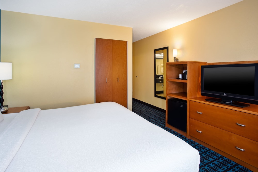 Fairfield Inn & Suites by Marriott Lexington North - photo 21