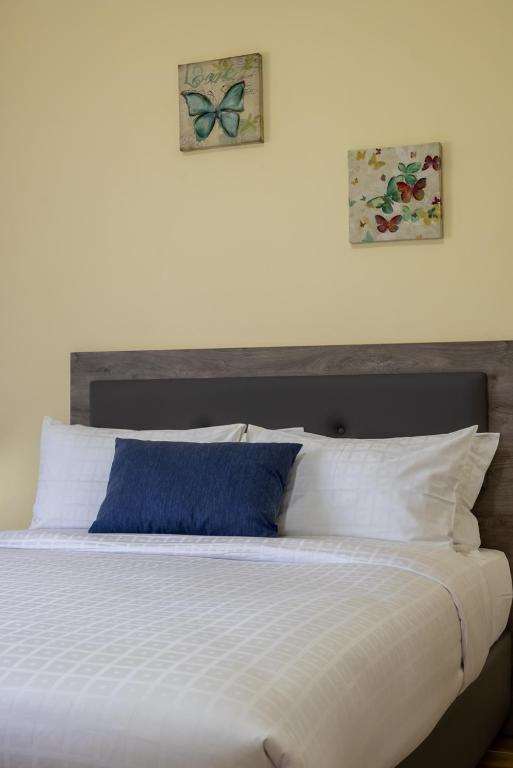 Kongoni House Room