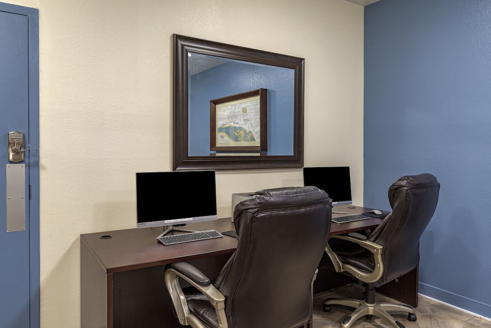 Stay Over Suites - photo 20