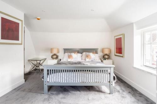 The Secret Stylish & Spacious En Suite in Blandford Forum Dorset — 4-Star Luxury Hotel in Blandford Forum, United Kingdom