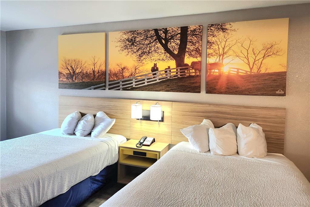 Days Inn by Wyndham Houston - photo 11