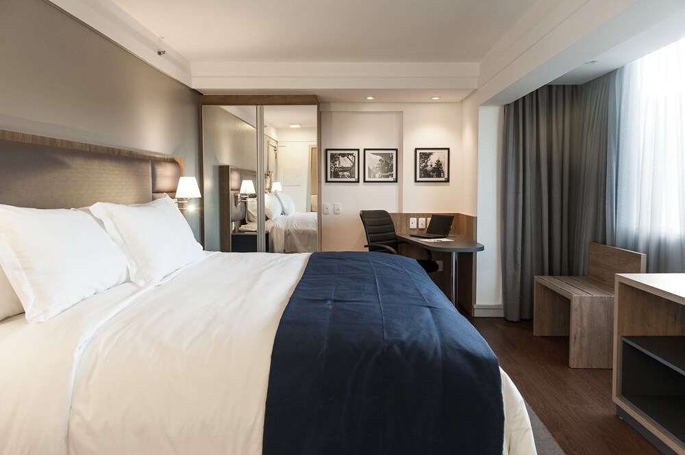 Slaviero Hotel Porto Alegre Moinhos in Porto Alegre, Brasil