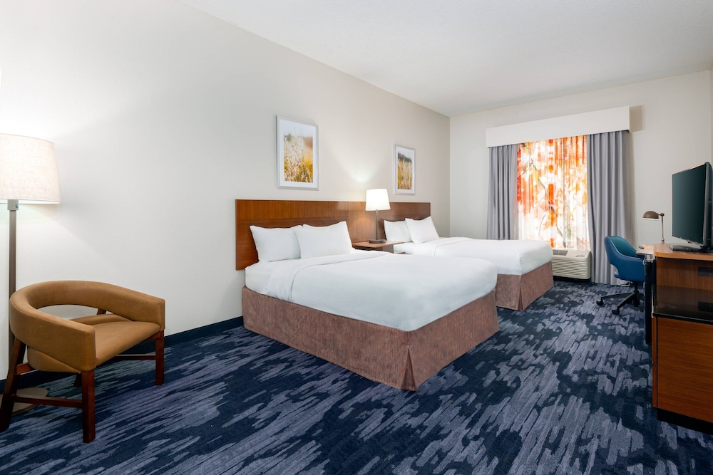 Fairfield Inn & Suites by Marriott Clearwater - photo 6