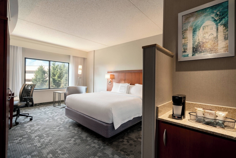 Courtyard by Marriott Ewing Princeton - photo 12