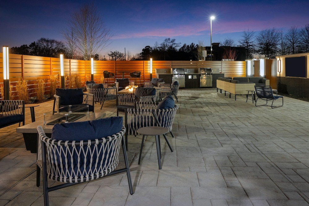 Fairfield by Marriott Inn & Suites Canton Riverstone Parkway - photo 30