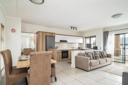 Ballito Hills Lifestyle Estate Unit 423 — 4-Star Luxury Hotel in Ballito, South Africa