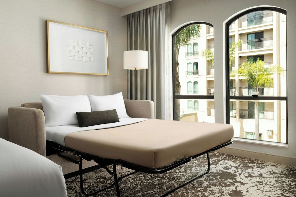 Courtyard by Marriott Pasadena Old Town - photo 35