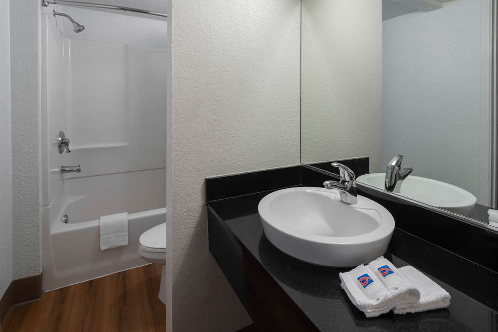 Motel 6 Carpinteria CA Santa Barbara South - photo 20