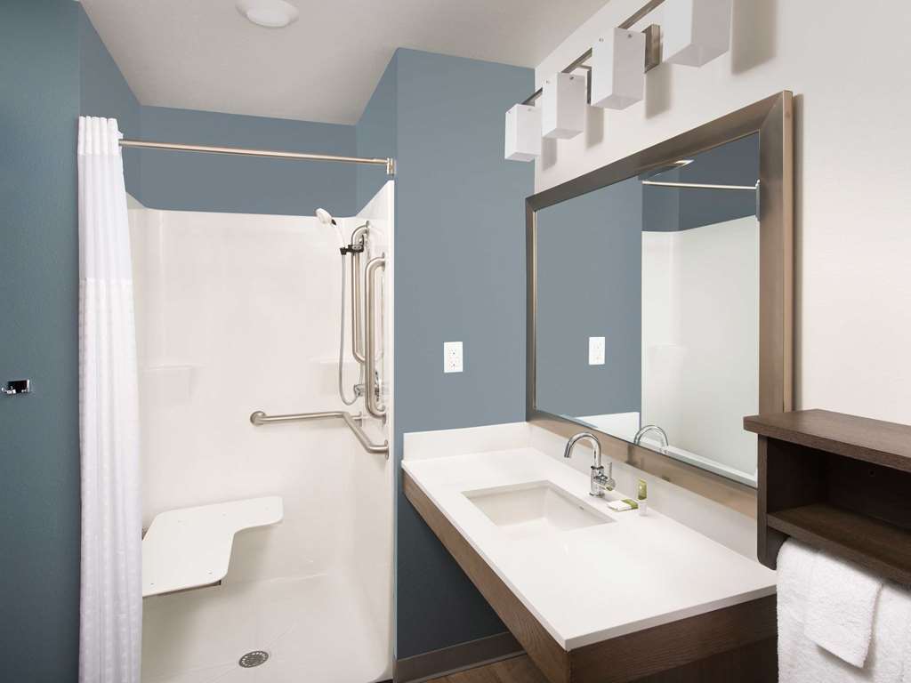 WoodSpring Suites Holland Grand Rapids - photo 10