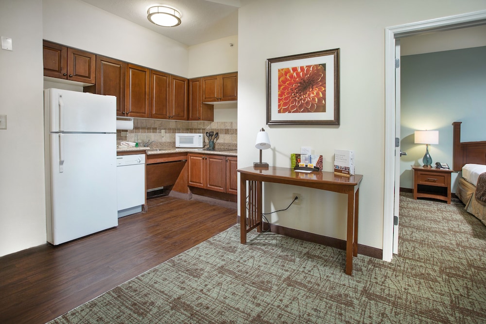 Staybridge Suites Augusta by IHG - photo 11