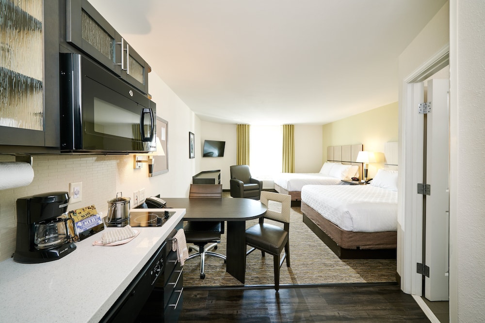 Candlewood Suites Columbus Northeast by IHG - photo 7