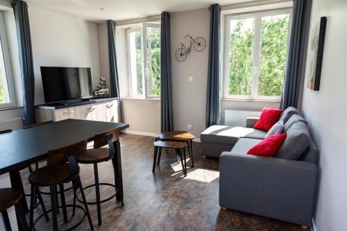 La Batisse L'arbre Beige - last minute hotel in Unknown City