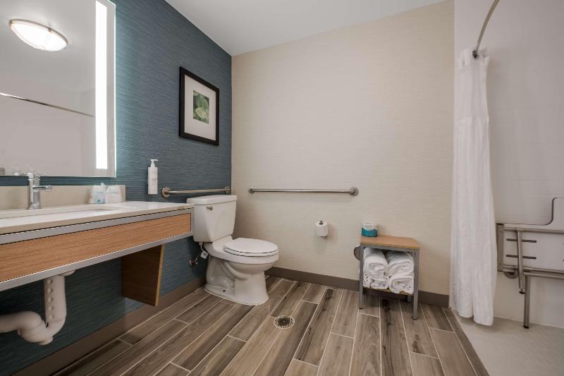 Hilton Garden Inn Rockford - photo 140
