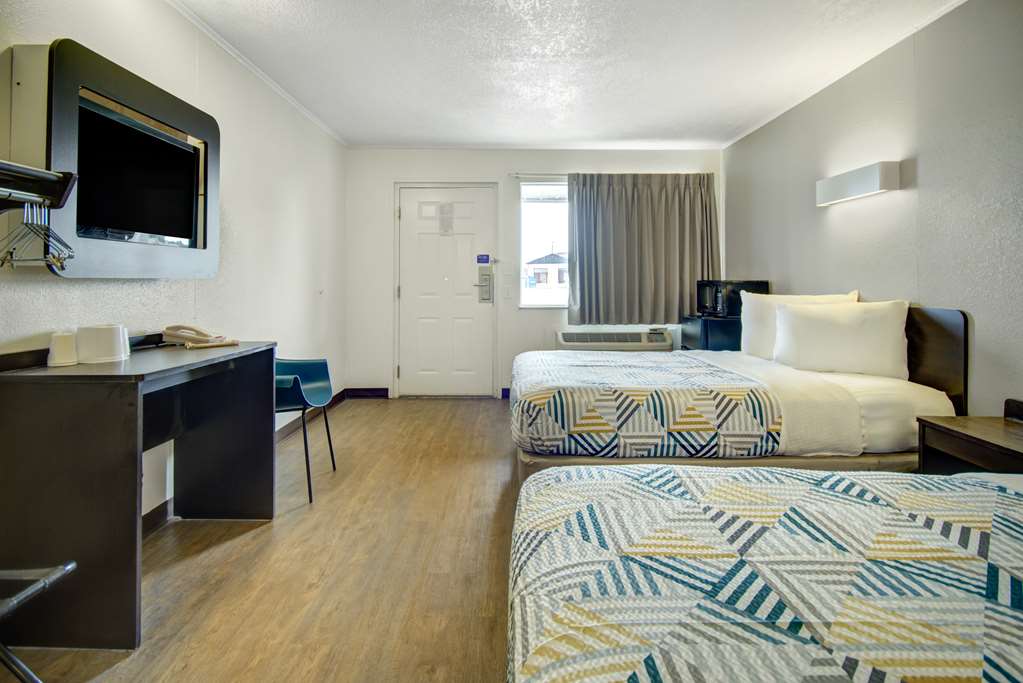 Motel 6 Lima OH - photo 23